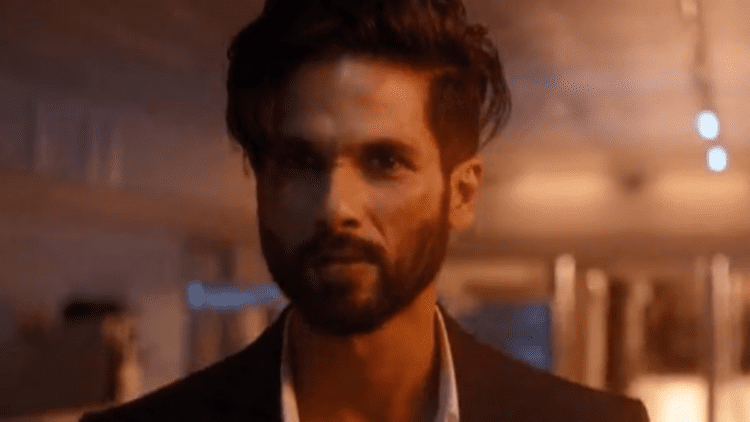 www.theindiaprint.com review of the film bloody daddy everything in this shahid kapoor starring film is undercooked shahid kapoor in bloody daddy 152 11zon