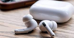 www.theindiaprint.com shocking boy 18 from the upper peninsula becomes deaf after using in ear tws earbuds download 2023 06 02t185337.423