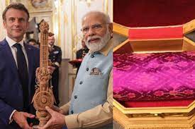 www.theindiaprint.com all about pm modis gifts to french dignitaries pochampally silk for first lady sandalwood sitar replica for president macron download 79