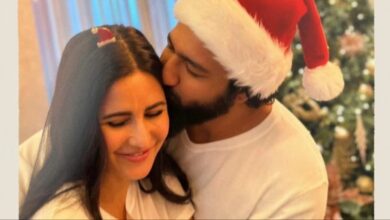 theindiaprint.com vicky kaushal and katrina kaif have a romantic kiss under their christmas tree and 1