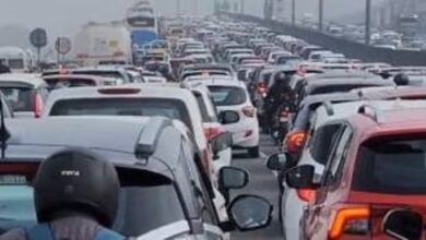 theindiaprint.com farmers protest traffic jams at the delhi gurugram border due to traffic restricti