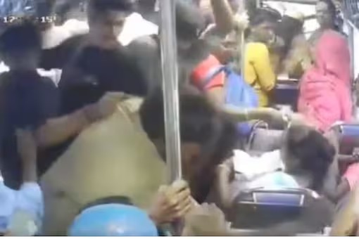 theindiaprint.com watch a tamil nadu bus conductor was beaten up for assaulting a female passenger u