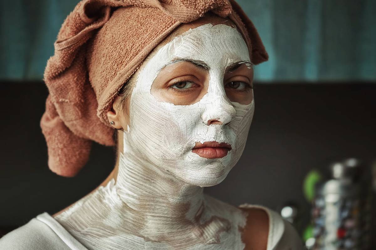 Cooling face packs made of Ayurveda to fight the intense heat