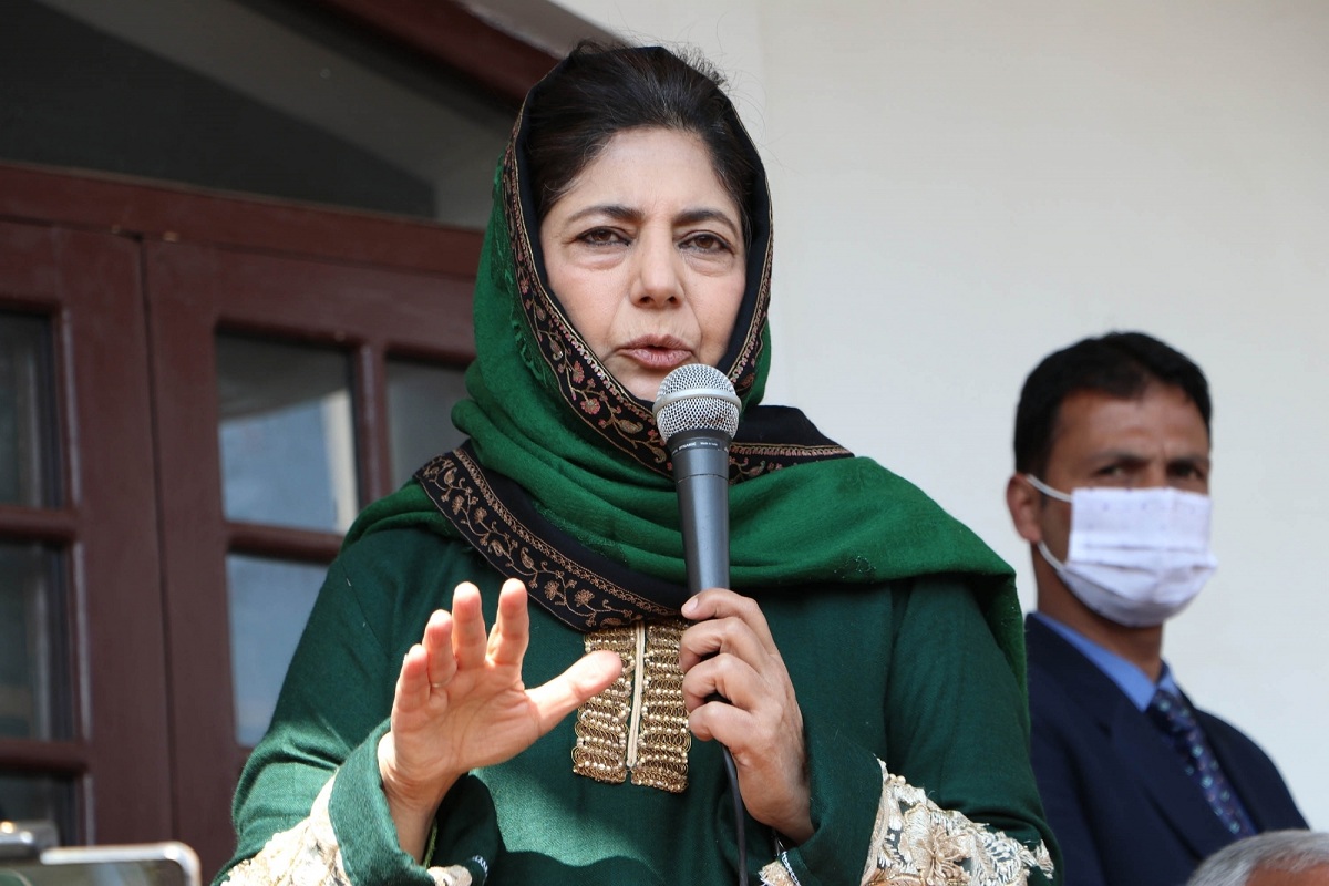 Mehbooba Mufti: “BJP is trying to keep me out of Parliament.”