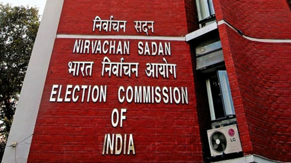 On the directive of ECI, the Odisha government removes six IPS and two IAS personnel