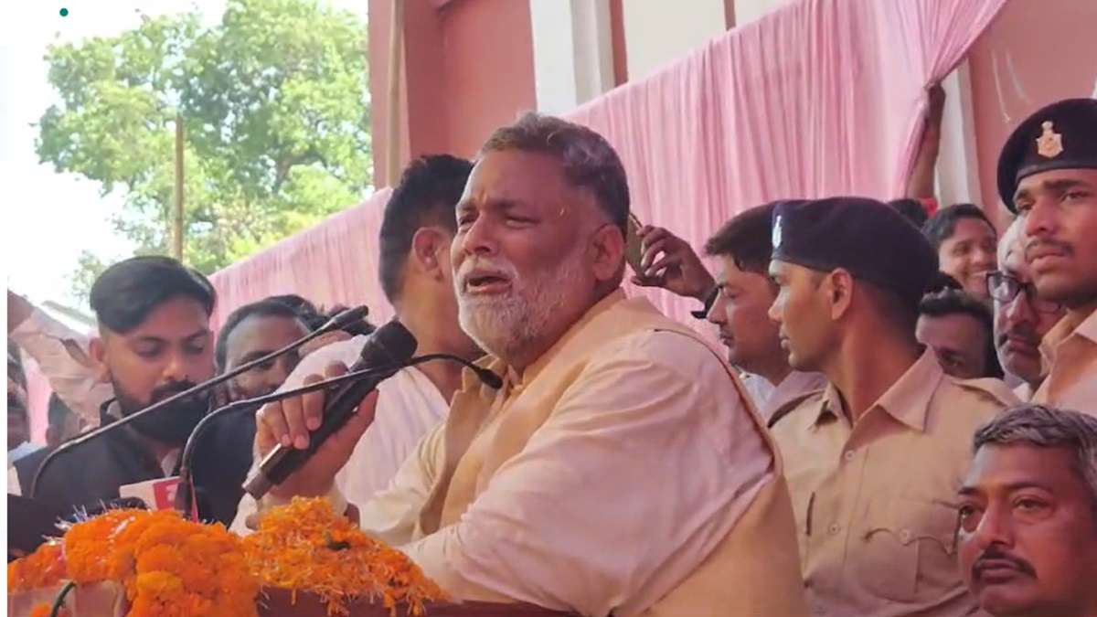 Pappu Yadav tears, “I was tortured,” as he speaks to a throng in Purnia, Bihar