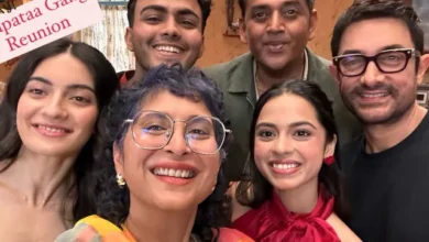 theindiaprint.com reunited with the laapataa ladies cast aamir khan and kiran rao snap a selfie view