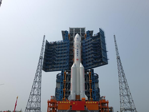 China’s Chang’e-6 reaches lunar orbit after braking near the moon